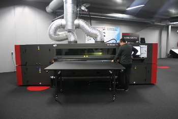 ΨΗΦΙΑΚΕΣ ΕΚΤΥΠΩΣΕΙΣ ΑΠΟ ΤΗΝ EFI - VUTEK